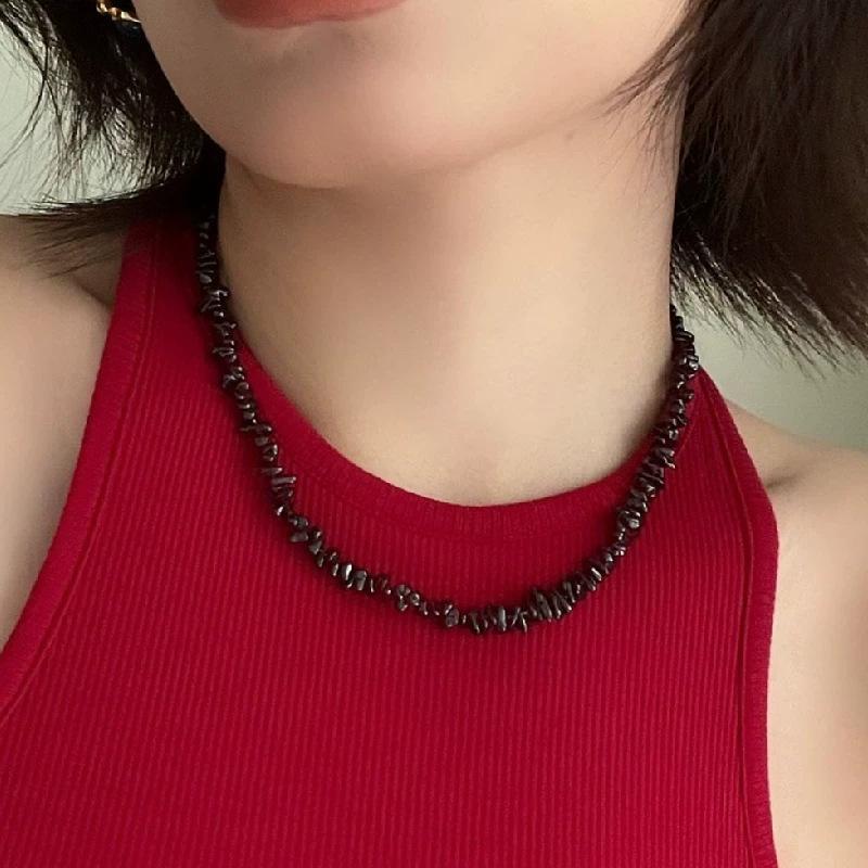 Niche Retro Fashion Personality Irregular Garnet Beaded Collarbone Chain Simple Daily Stacking Sweater Chain Necklace