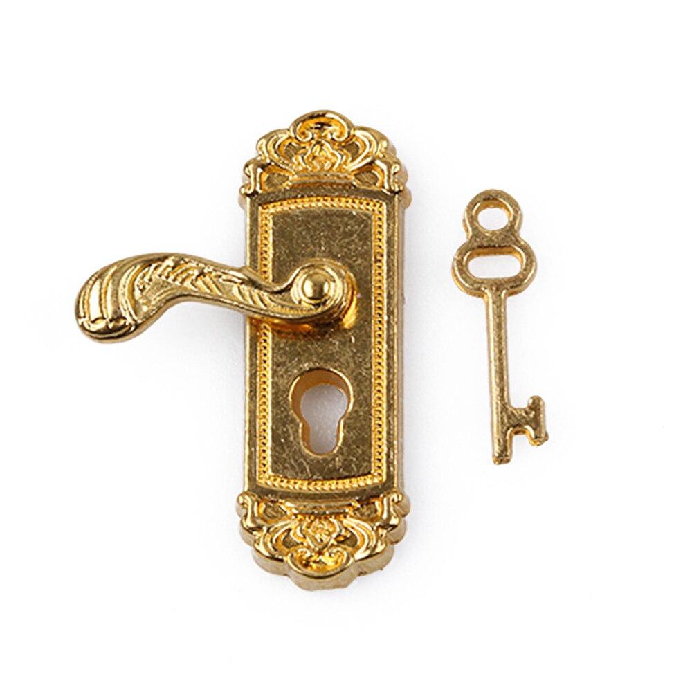 Carino Vintage Divertente 1/12 Scala Casa delle Bambole Miniatura Serratura Porta e Chiave Casa delle Bambole Fata Mini Porta Retro Metallo Accessori Fai da Te