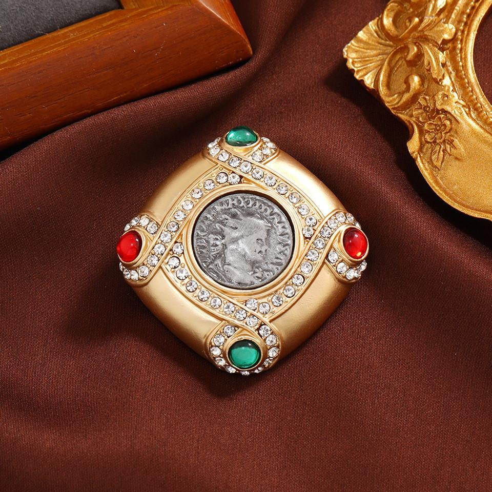 Vintage Baroque Crystal Cross Brooch With Retro Design For Gift And Decoration