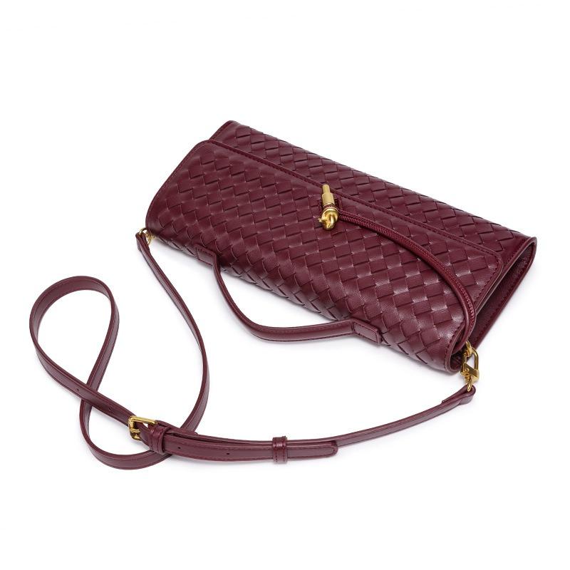 [] Niche Woven One-shoulder Baguette Bag, Horizontal Clutch Bag, Women's Oblique Span Bag