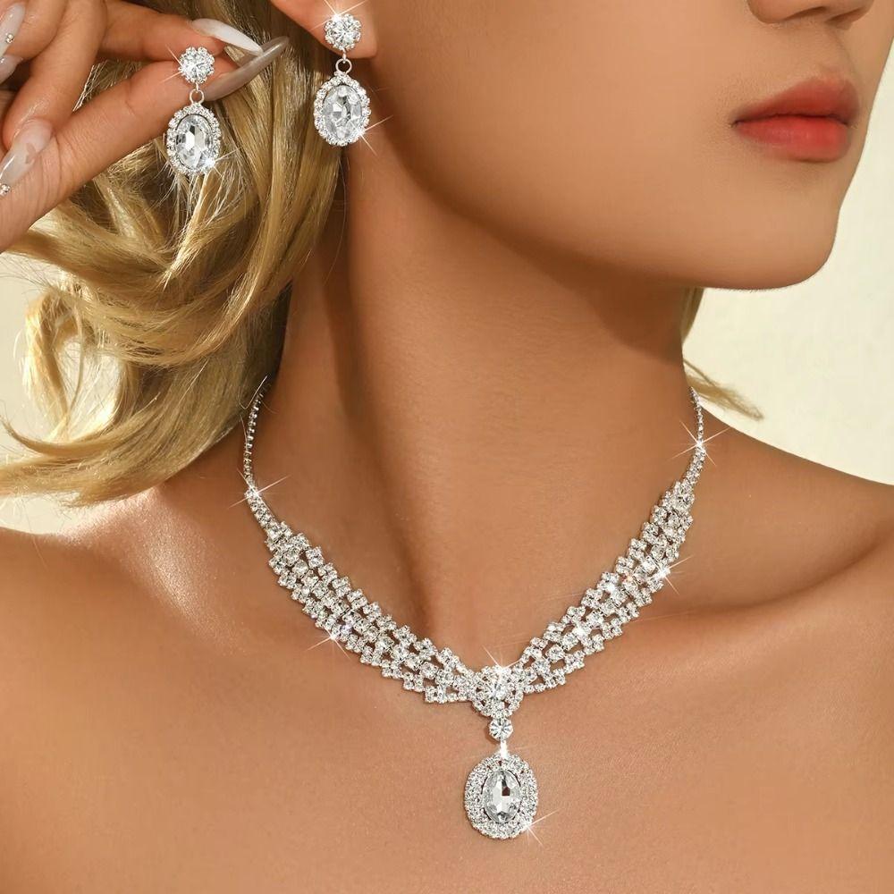Sparkling Women's Rhinestone Jewelry Set Water Drop Pendant Crystal Jewelry Set  Party Banquet