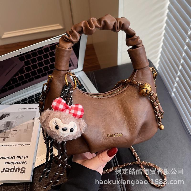 Korean Version of Fashionable Versatile Pleated Portable Commuter Cloud Bag Women's 2025 Autumn and Winter New Simple Messenger Dumpling Bag