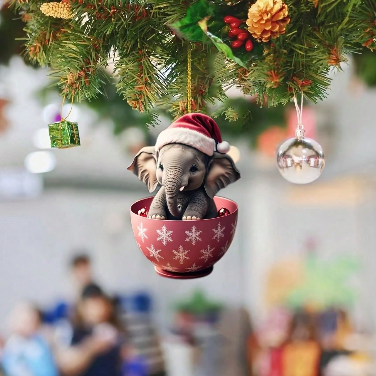 1pc Elephant Holiday Hanging Ornament, Holiday Theme Creative Decoration, Cute Keychain Car Hanging Accessory, Party Decoration
