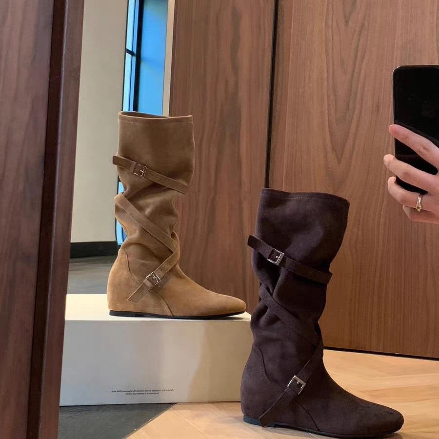 2025 Winter New Korean Version of Fashion Versatile Round Head Thick Heel Thick Sole Martin Boots Women's Skirt Comfortable Soft Sole