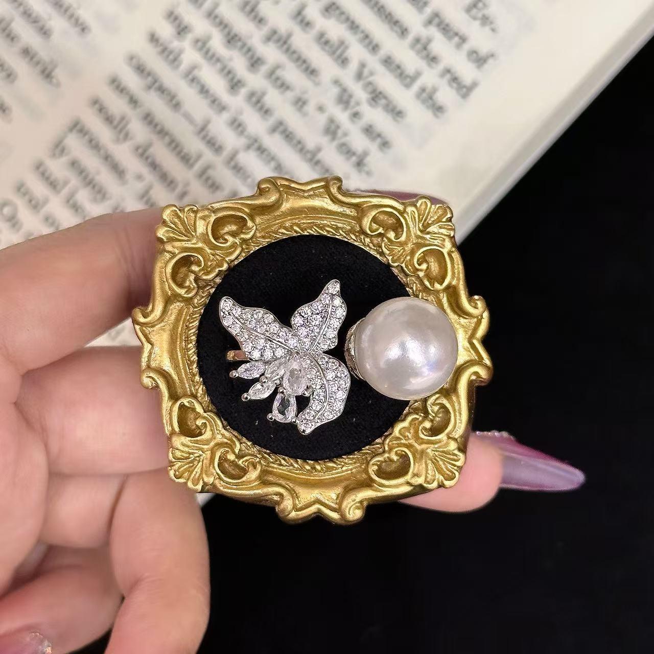 High Carbon Diamond Bead Pearl Ring Open Full Diamond Zircon Butterfly Fashion Australian White Ring Jewelry