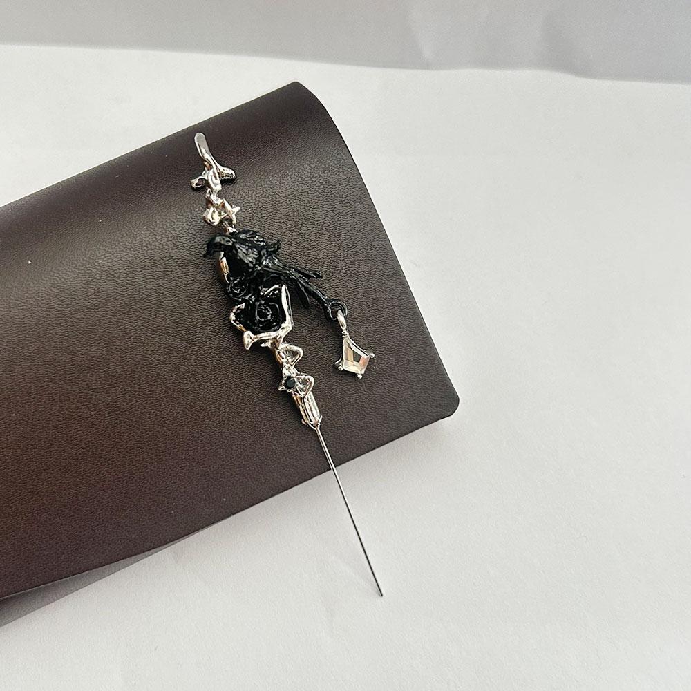 Gothic Earring for Girl Punk Goth Thorn Rose Crow Stud Earrings puncture Earring Halloween Cuff Earrings Jewelry