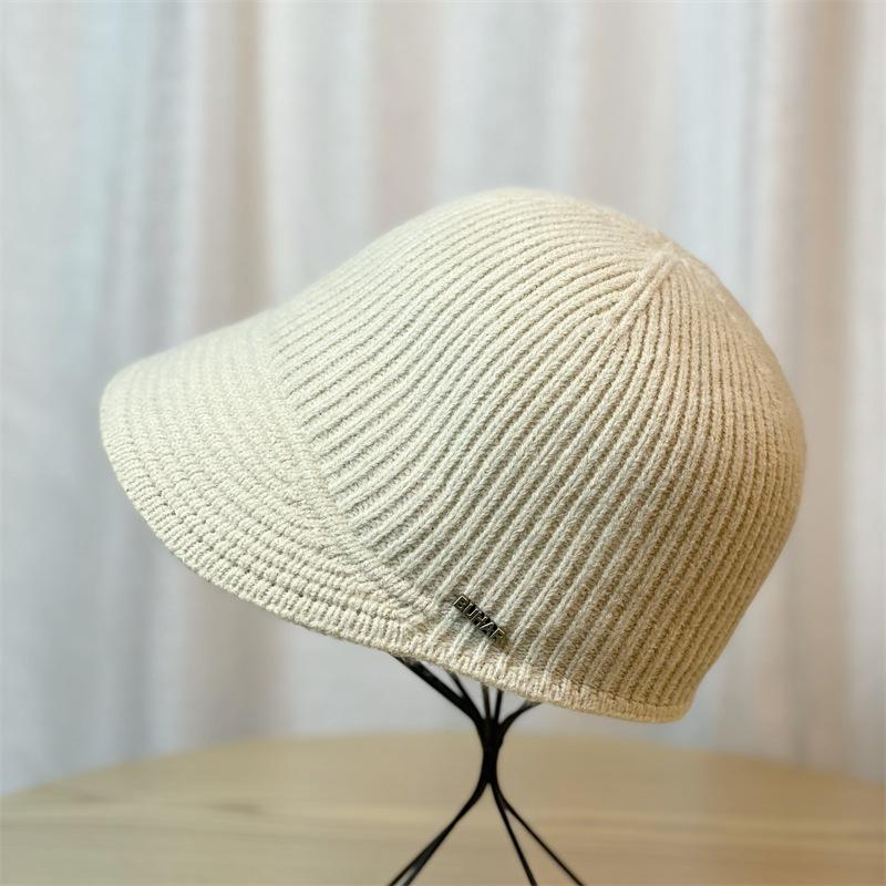 

Новая шляпа Женская осенне-зимняя шапка Вязаная шапка с полосками для маленького обхвата головы Женская вязаная шапка Шапка для верховой езды Adjustable бежевый
