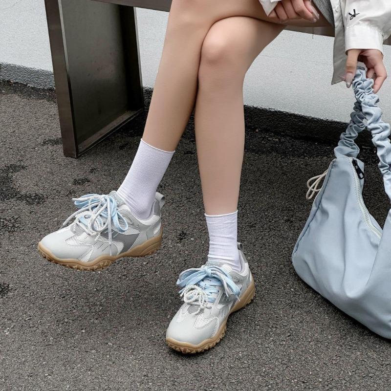 Summer pair of shoelaces women's leather new comfortable and lightweight casual shoes breathable platform sports board shoes