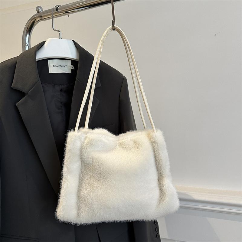 

Плюшевая сумка большой вместимости, женская осенне-зимняя новая простая сумка через плечо под мышкой, модная пушистая сумка-ведро 25x15x21cm белый