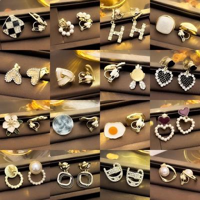 Clip per Orecchie Triangolari Francesi di Alta Gamma Senza Fori - Orecchini da Donna Semplici, Eleganti, in Stile Lussuoso