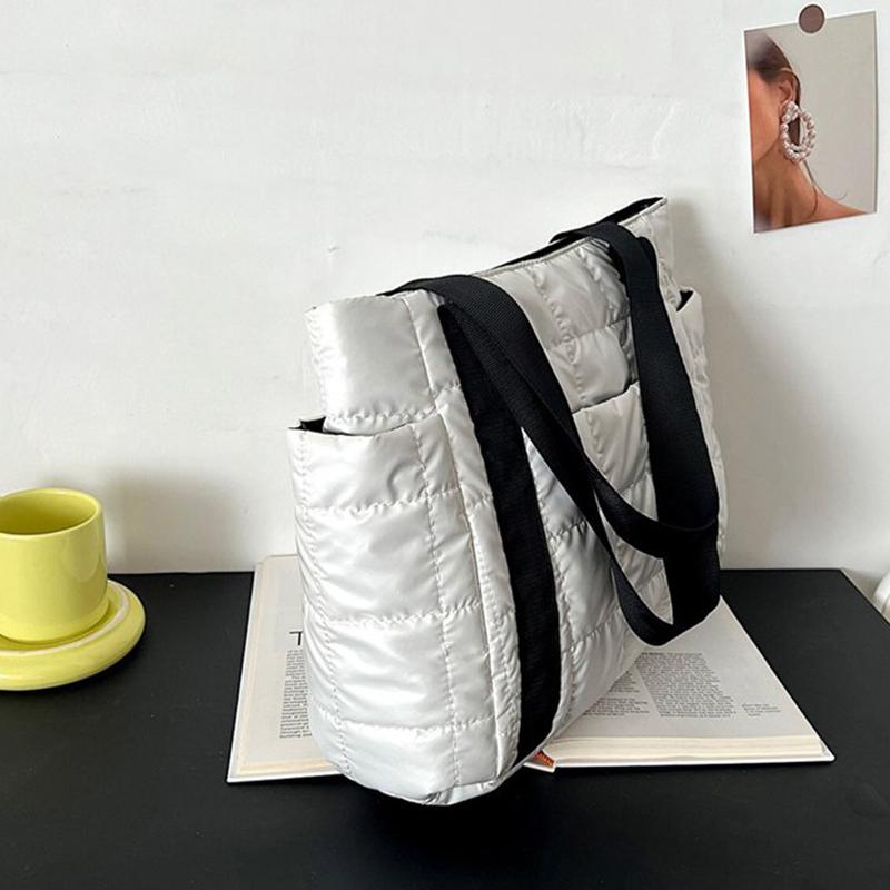 Módní nylonová polstrovaná prošívaná taška pro ženy Vesmírná bavlněná taška přes rameno Měkká nadýchaná kabelka Dámská taška do podpaží Shopper Totes