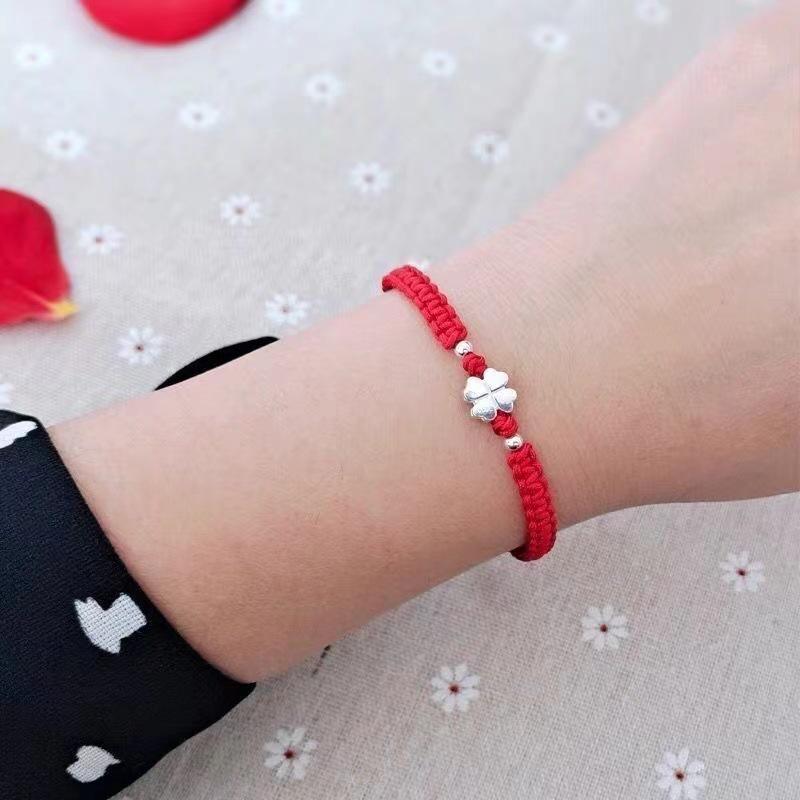 Four-Leaf Clover College Exam Luck Bracelet - Red Woven DIY Hand Rope for Women & Best Friends.