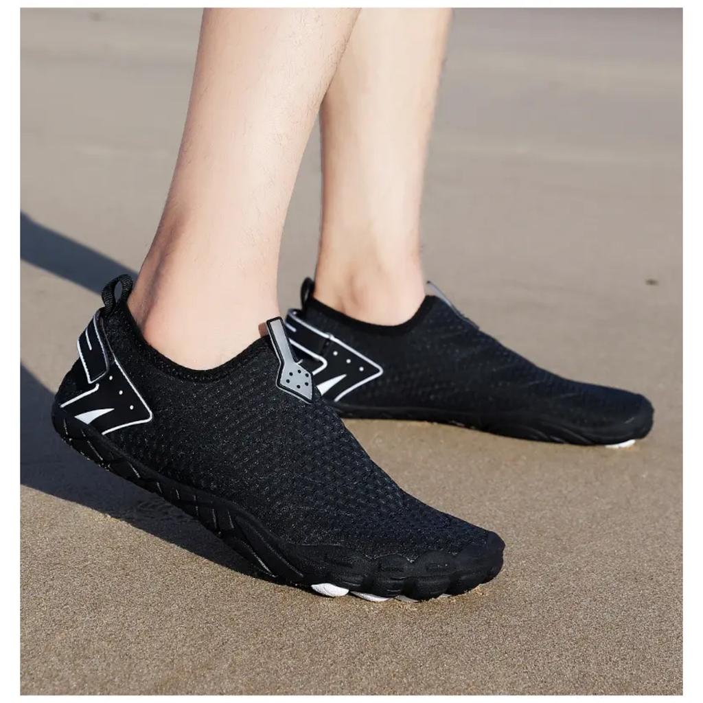 Water Shoes Men Women Barefoot Shoes Breathable Outdoor Beach Sandals Upstream Aqua Shoes Quick Dry River Sea Diving Sneakers