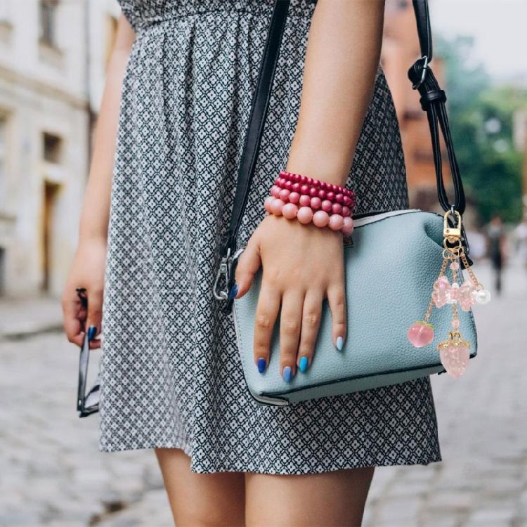 Eye Catching Resin Fruit Keychain With Bows Detachable Bag Charm Cute Fashion Gift Elegant Bags Pendant for Women