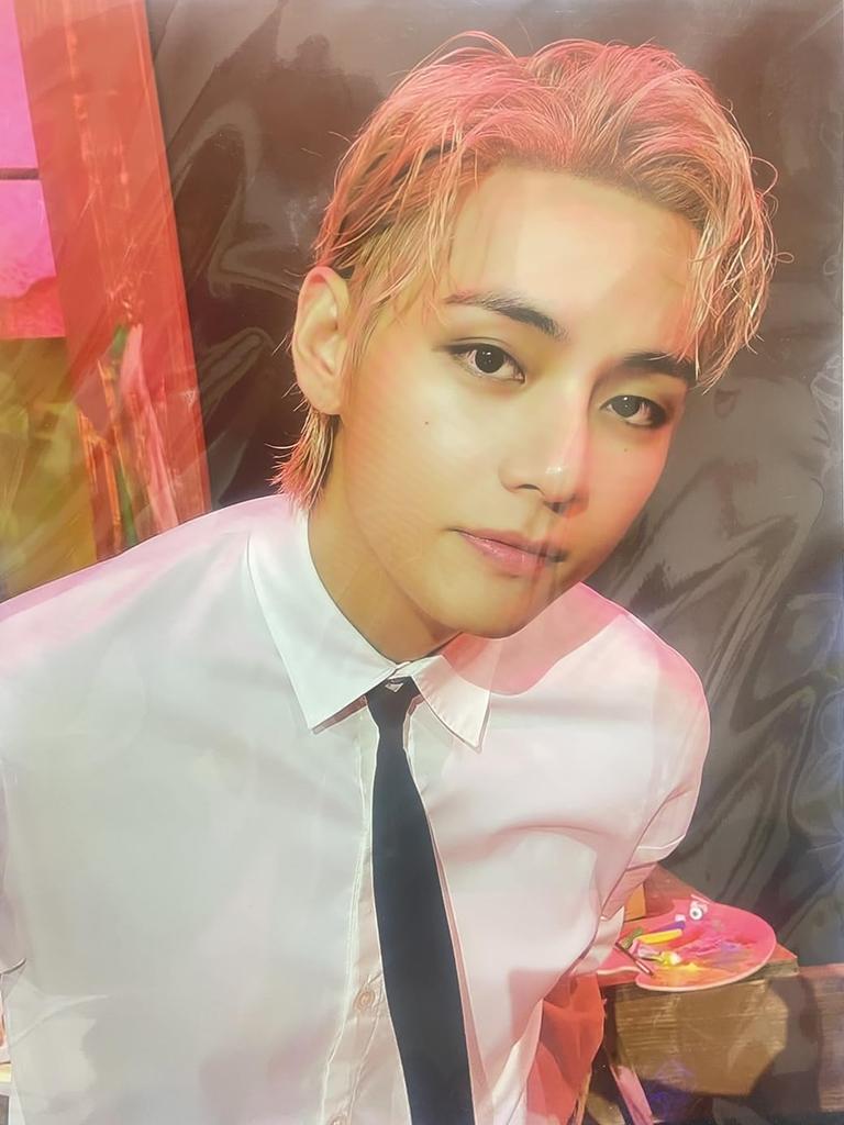 V Tete Goods 12 Posters 1 Sticker Set PO + (V)