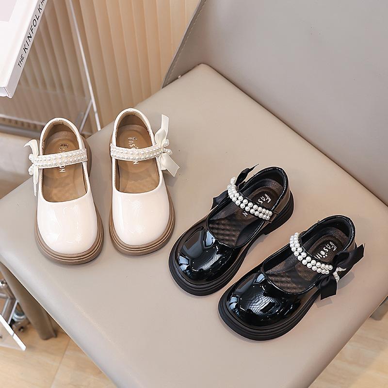 New Spring and Autumn Girls' Soft Sole Fashionable and Versatile Leather Shoes