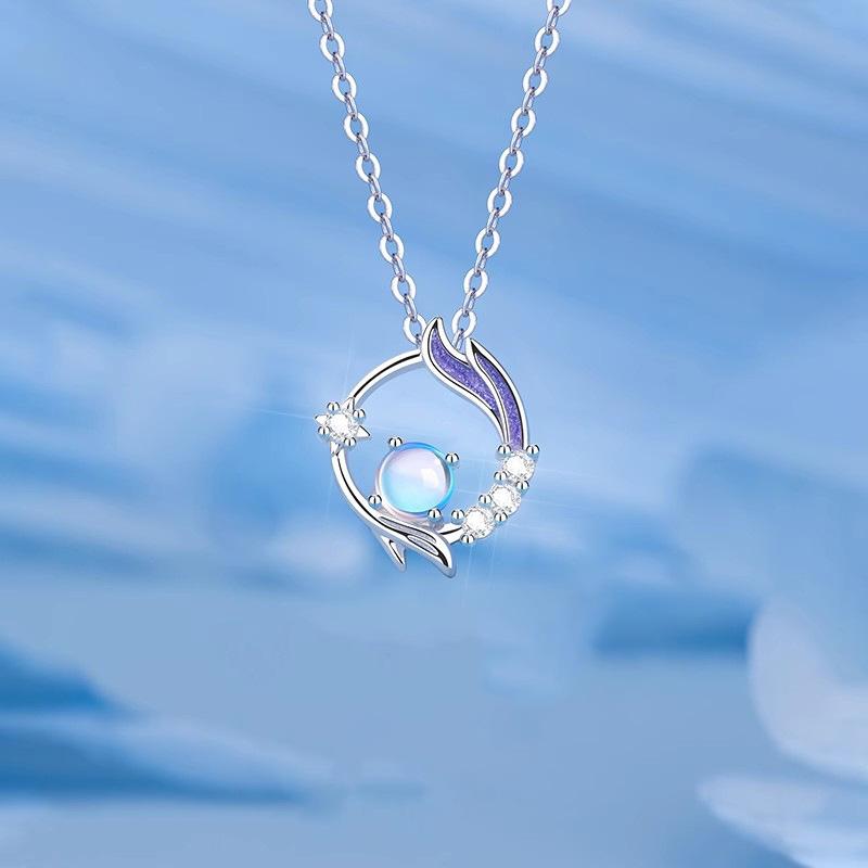 Four-Leaf Clover Necklace New Light Luxury Senior Sense Titanium Steel Does Not Lose Colour Collarbone Chain Jewellery