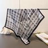 Luxus Druck 70cm Quadratische Schals Damen Seidenschal Frühling und Sommer Bandana Kleine Halstücher Taschen Foulard Schal