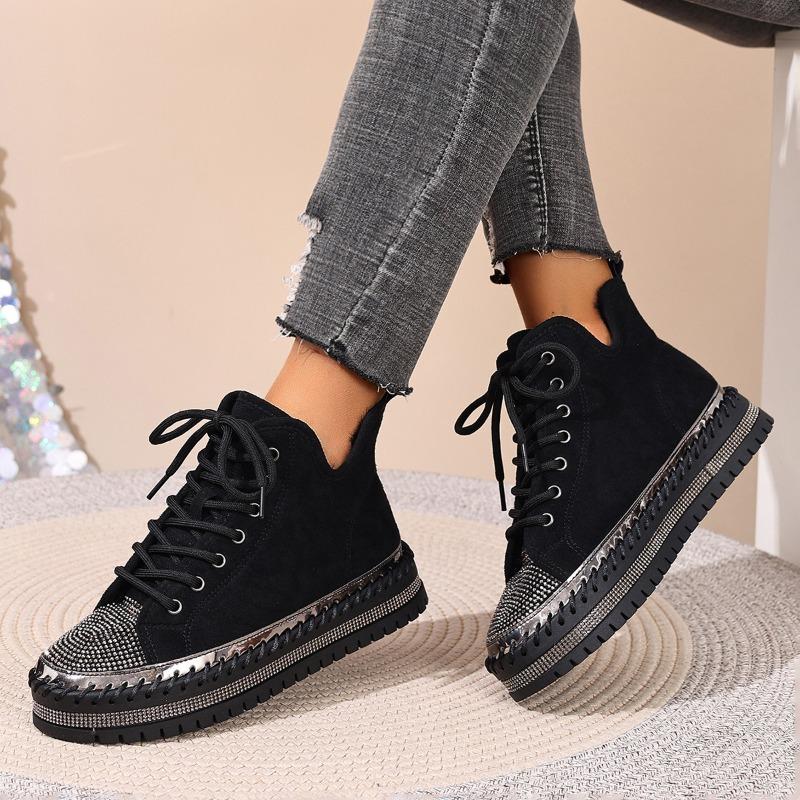 New Large-sized Single Shoes for Women, Fashionable, Height-increasing and Warm Board Shoes