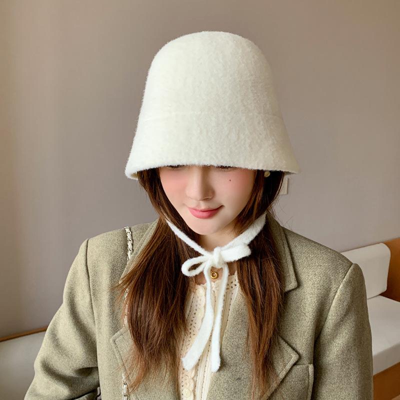 Autumn and Winter Hat Female British Style Retro Basin Hat Plush Bucket Hat Outdoor Windproof Bucket Hat