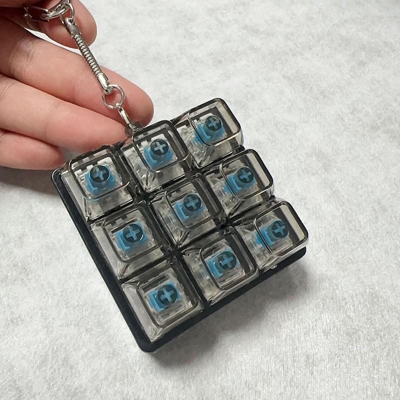 Relaxing DIY 9 Keys Keyboard Fidget Toy, Fidget Clicker Keyboard Fidget Keychain, Button Fidget Gifts for Adults To Relieve Stress and Pass Time