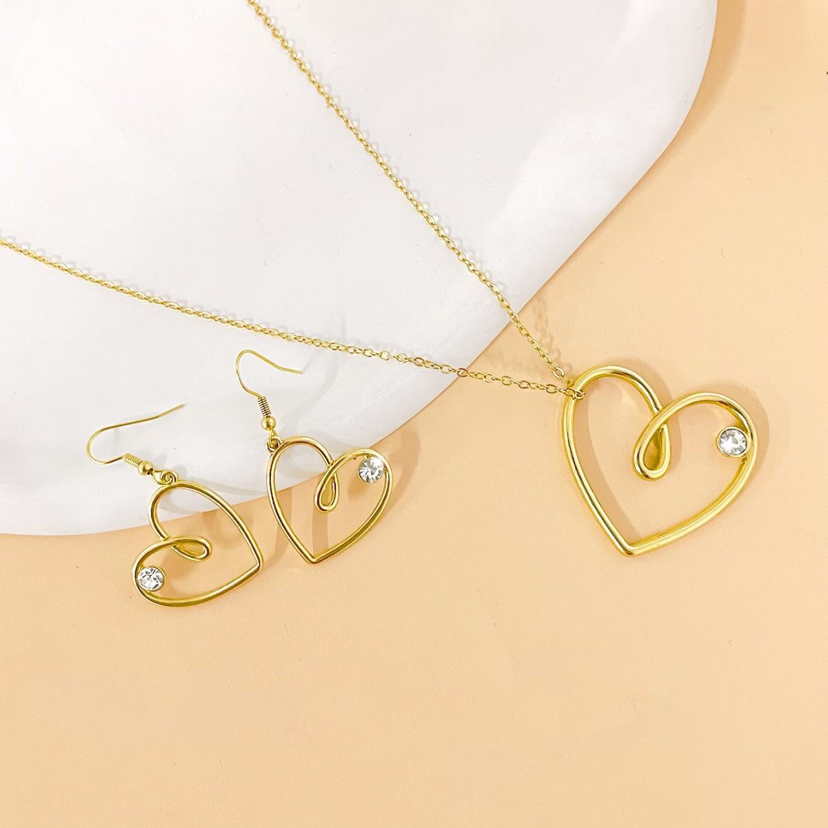 

Fashion simple heart earrings necklace women s set золотий