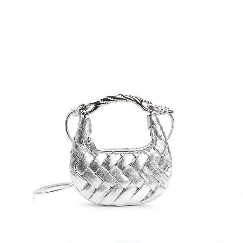 

Новый нишевый дизайн плетеная сумка женская мода однотонная металлическая ручка сумка через плечо сумка-мессенджер сумка-ветер 23.5*14.5*4cm серебряный