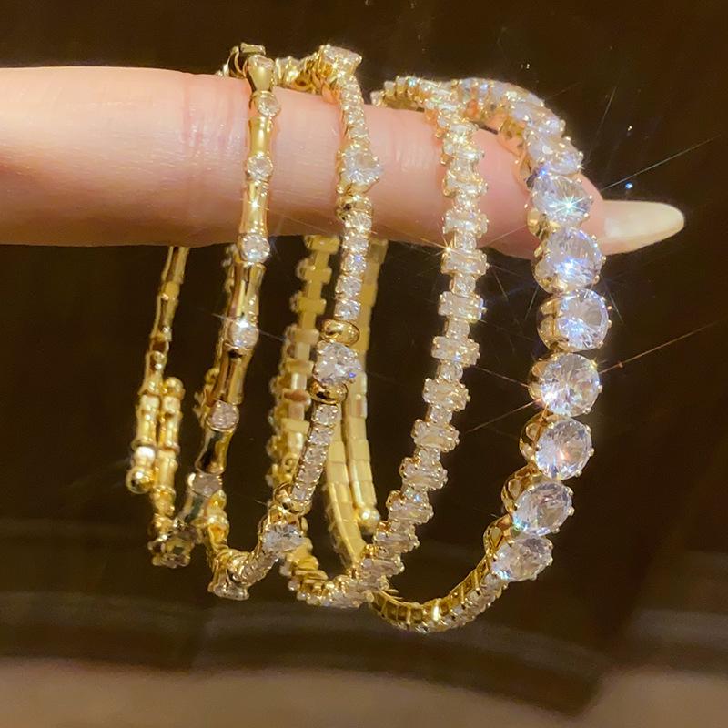 High-End Luxury Zircon Open Bangle: Exquisite Round Bracelet for a Stylish, Versatile Look