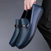 Mode Herr Äkta Läderskor Handgjorda Körskor Flats Klänning Business Casual Slip-on Skor Allmatchande Andningsbara Loafers mo-2231