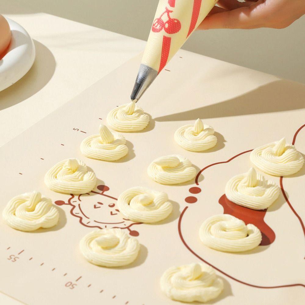 New Disposable Cream Piping Bag Thickened with 3 Piping Nozzles Decorating Bags Baking Decorating Bag Cream Tools