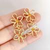 New Flower Hanging Earrings White Enamel Floral Acrylic Petals Crystal Imitation Pearl Dangle Earrings for Women brincos