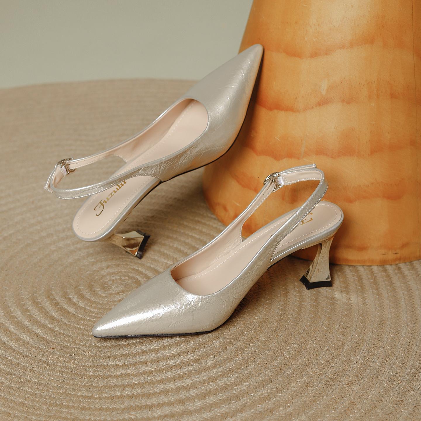 

Pointed stiletto sandals women s summer new comfortable and versatile one-word strap with skirt French rear empty shallow mouth high heels 40 шампанского