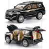 Toyota Land Cruiser Modellauto aus Druckguss im Maßstab 1:24, zurückziehbares Spielzeugfahrzeug mit Ton und Licht für Kinder, Kleinkinder, Jungen und Mädchen, Geschenkkollektion