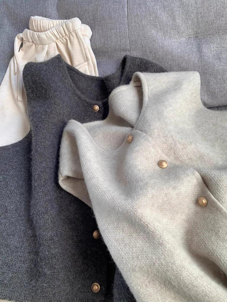 2025 Korean Style Women's Sleeveless Knitted Vest - Early Autumn Loose Outerwear Sweater Tank Top