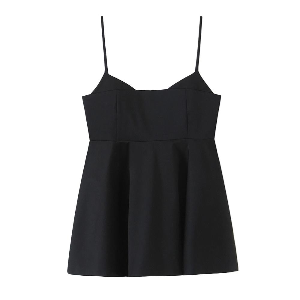 

2025 Spring Women s Elegant Slim Short Skirt & Sweet Camisole Top Set Medium