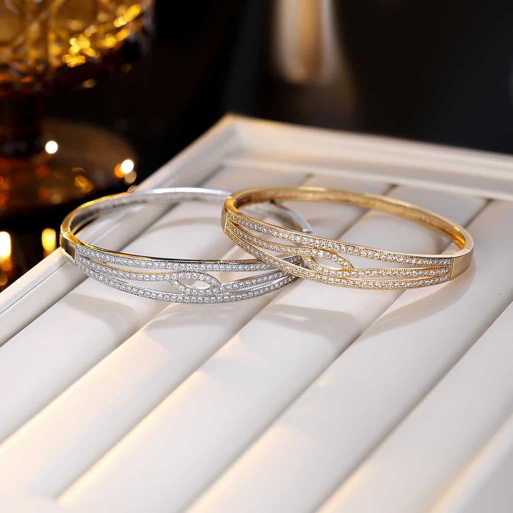 Light Luxury Baby's Breath Zircon Women's Fashionable Simple Opening High-end Versatile Bracelet