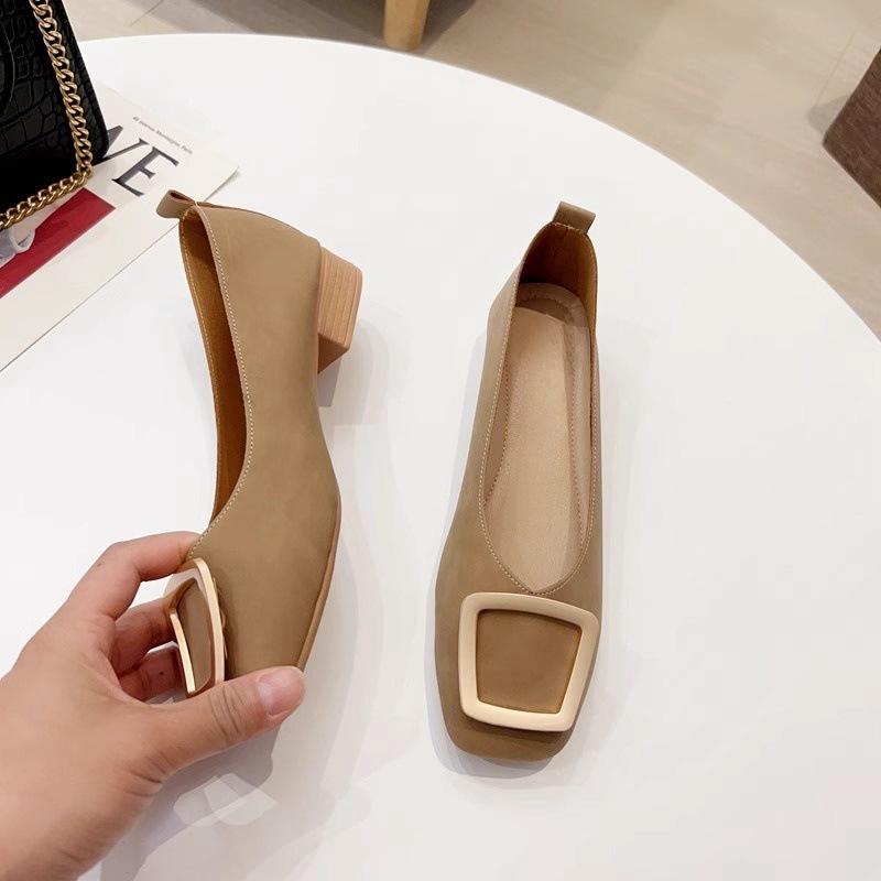 Spring and summer new shoes soft leather square head thick heel shallow mouth versatile low heel single shoes women apricot one pedal