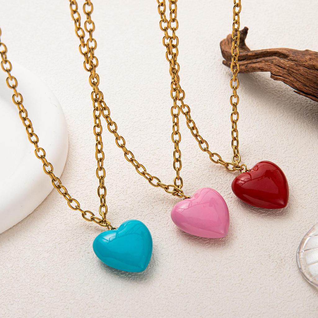 European Minimalist Heart Necklace: Titanium Steel, Colorfast, Drip Glaze, Retro 18K Gold Electroplated