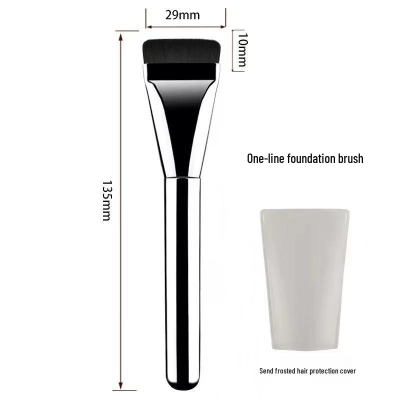 

Кисть с плоской головкой без разводов для гладкого нанесения тональной основы и консилера