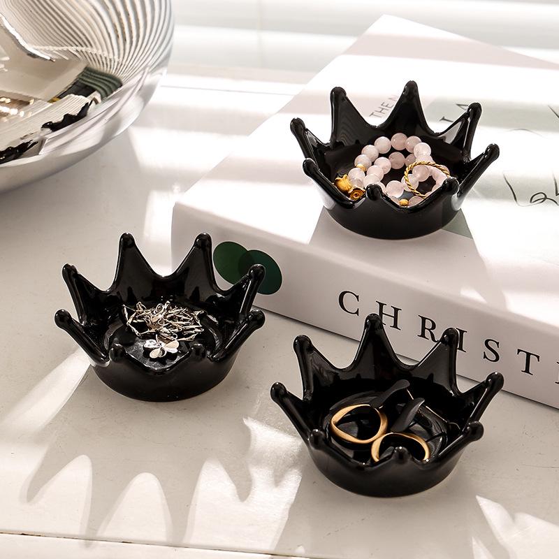 Creative Crown Jewelry Storage Dish: Small Desktop Ornament & Photography Prop