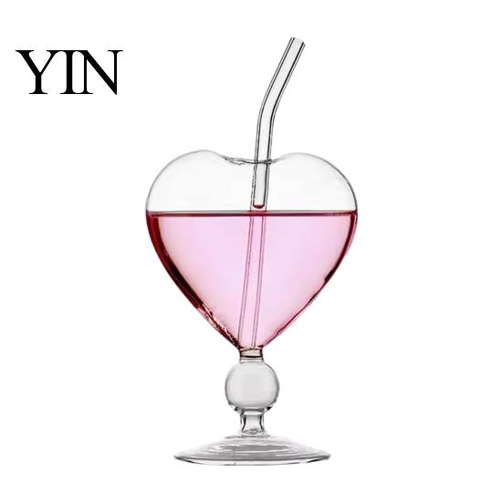 Herzförmiger Kelch mit Strohhalm Cocktailglas, 220 ml Klarer Strohhalm, Elegantes Professionelles Barkeeper Glaswaren Kaltgetränkebecher, Stilvolle Party-Trinkgläser