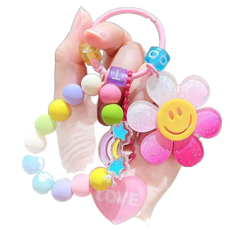 Smiley Face Sunflower Beaded Keychain Bracelet: 7-Color Design for Women & Couples, Bag Charm, Car Pendant Gift.