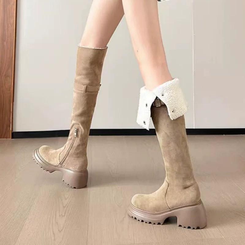 Maillard wears two folded boots, thick-soled over-the-knee boots, and women's autumn and winter small tall boots.