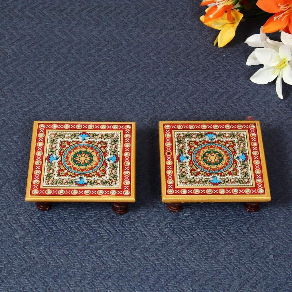 Intrikat Floral Painted Marble Chowki (10,2 cm x 10,2 cm x 2,55 cm, sett med 2, flerfarget)