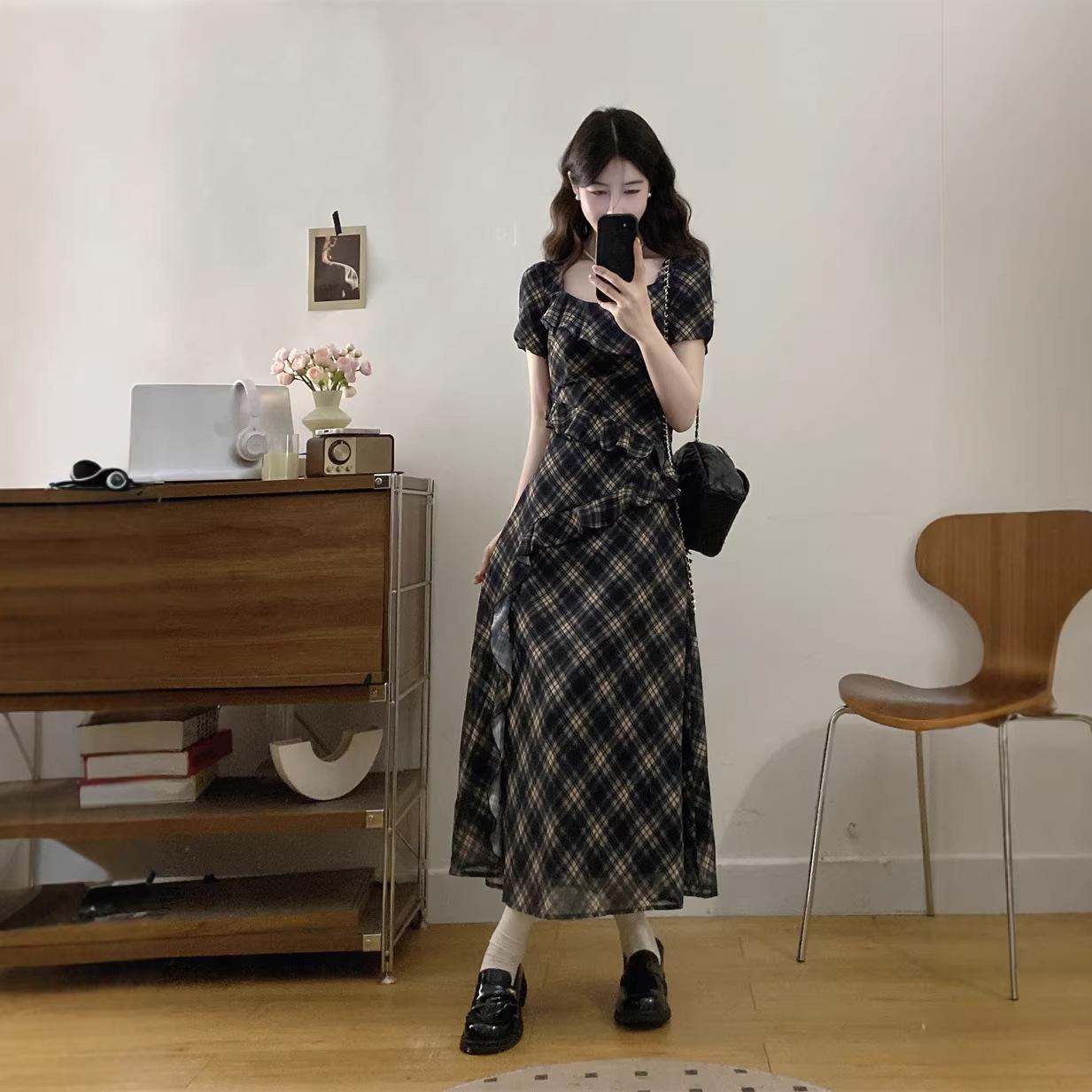 

Women s Summer French Plaid Ruffle Square Neck Waist-Cinched A-Line Long Dress XXL