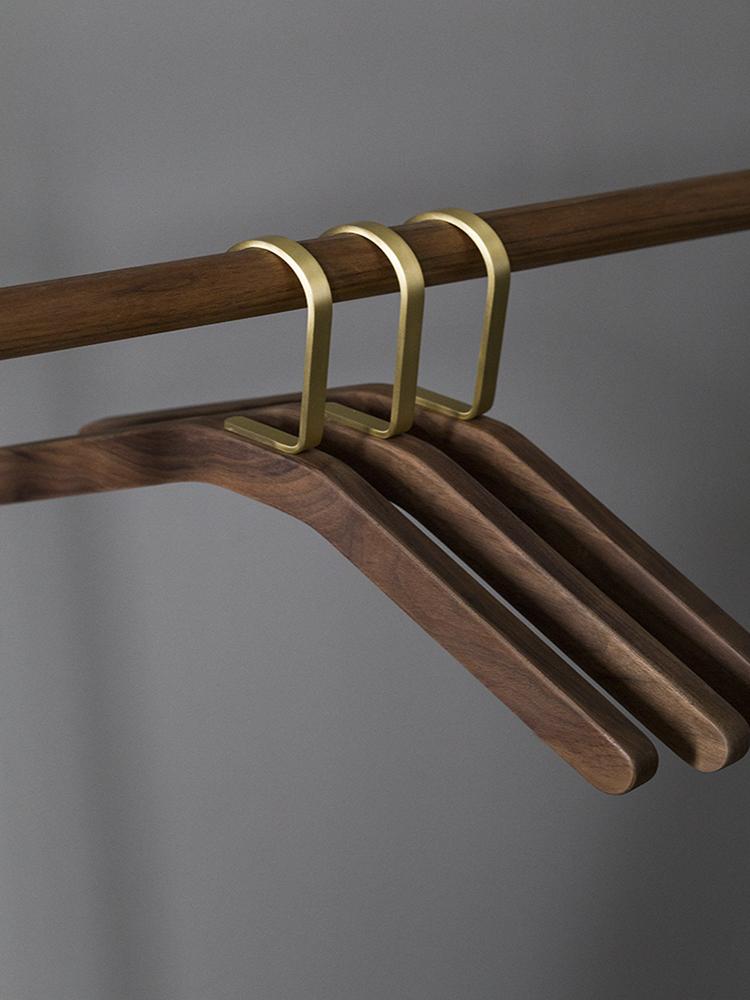 High-end Wooden Hangers for Sleeping Clothes, Seamless, Black Walnut Wood, Brass, Rooms, Hotels, 1Pc