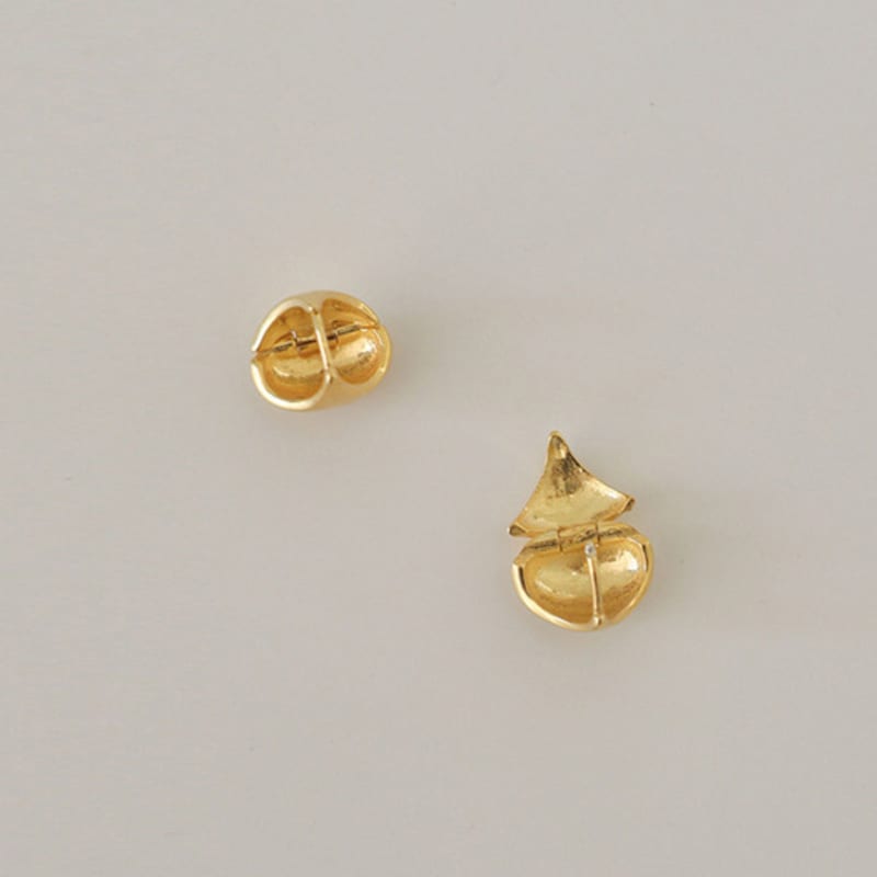 modernlike 14k gold-filled silver clover one-touch earrings
