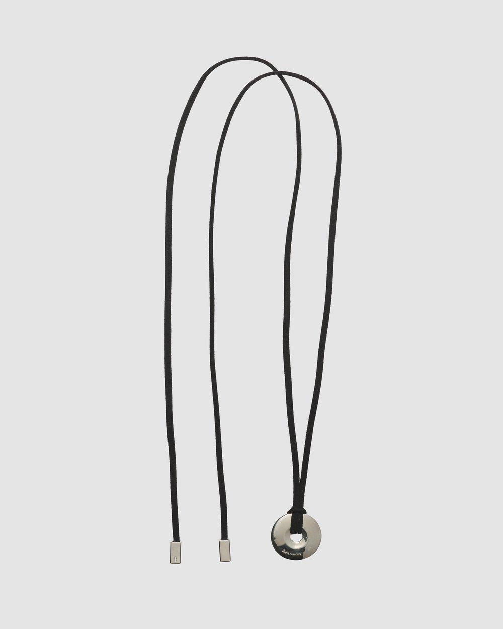 

Premium Metal Copper Plated 18K Real Gold Disc Pendant Black Rope Sweater Chain Niche Fashion Simple Necklace Women