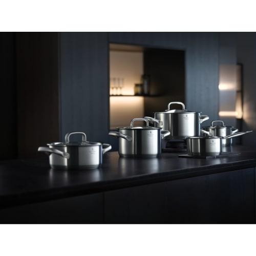 WMF "Gourmet Plus Saucepan" 16cm Saucepan, Induction and Gas Compatible, Matte Finish, Heavy-Duty Design, Stainless Steel, 10-Year Warranty, W07261660