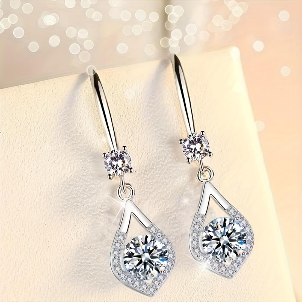 

Exquisite Pendant Earrings - An elegant, high-end choice for professional women, perfect for daily wear and special occasions.